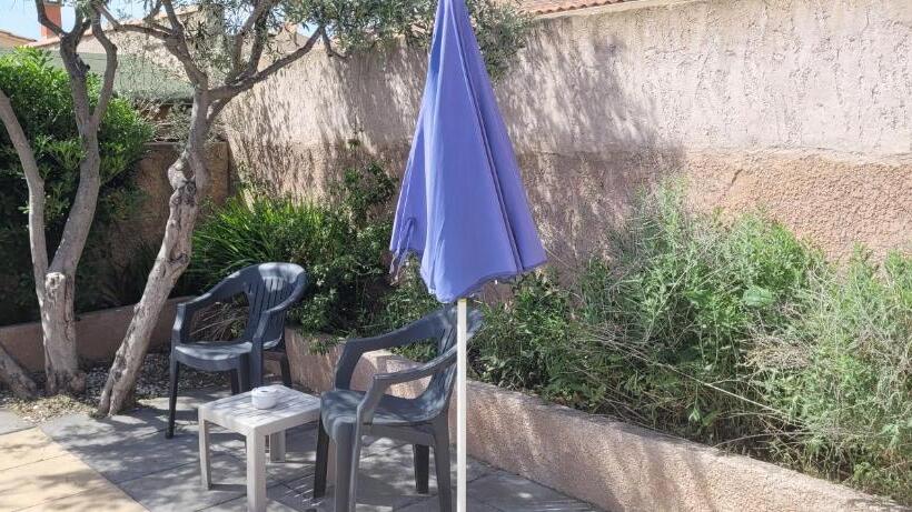 Bed and Breakfast Studio Tranquillo Avec Piscine Et Salle De Sport