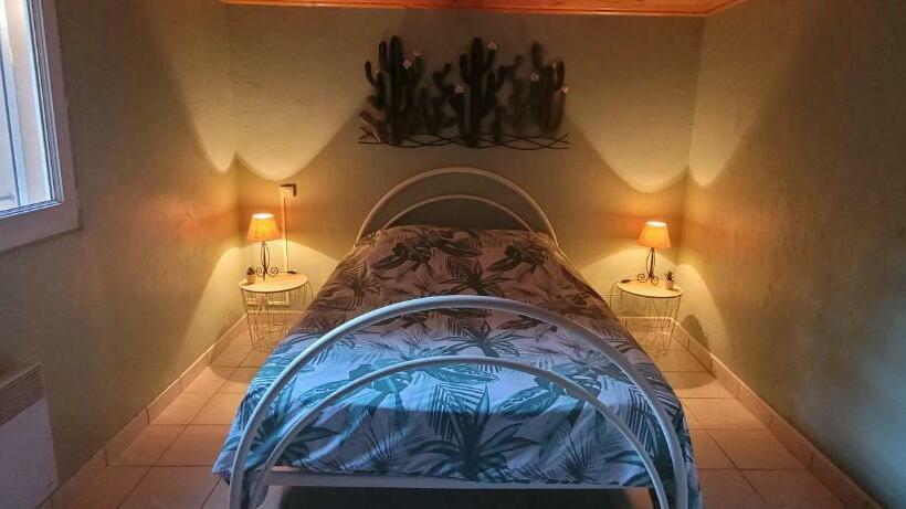 Bed and Breakfast Studio Tranquillo Avec Piscine Et Salle De Sport