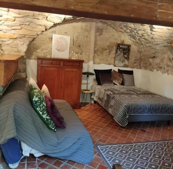 Majatalo Ardèche Les Cigales, Studio Murier Piscine Partagée