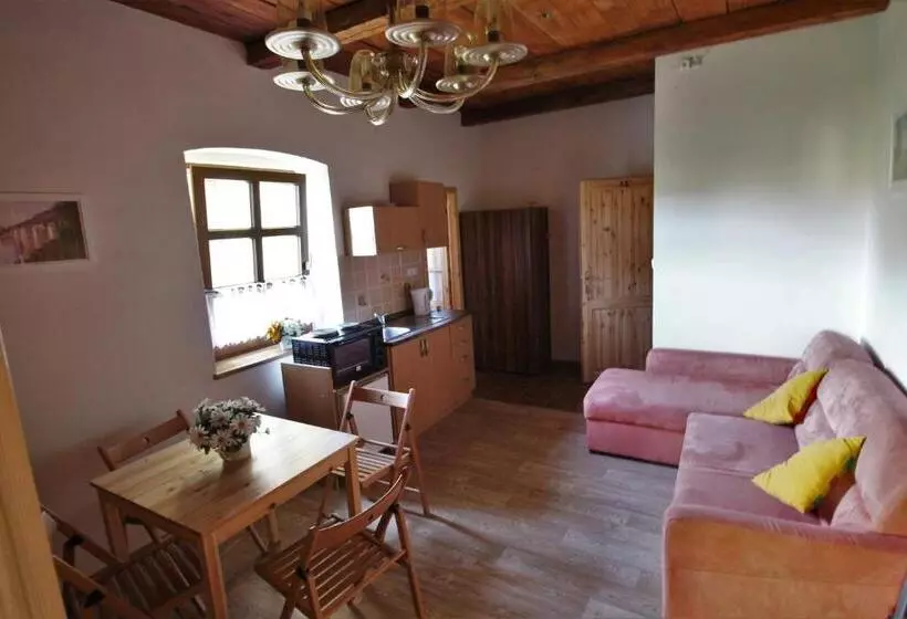 Majatalo Penzion Stará škola