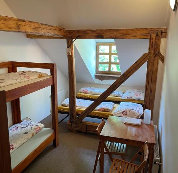 פנסיון Penzion Stará škola