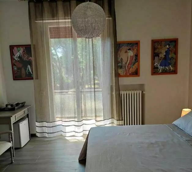 پانسیون Rossetto E Cocciolato   Stanza Indipendente Con Bagno Privato A Pesaro