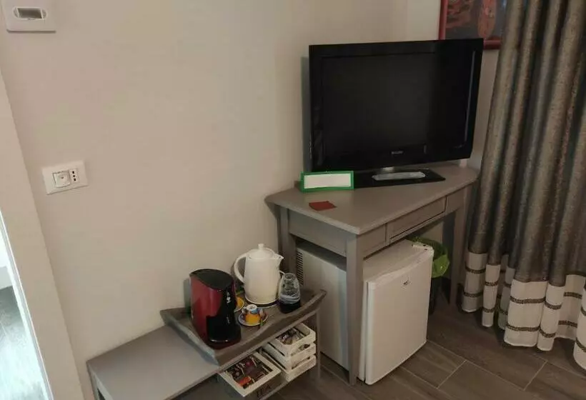 پانسیون Rossetto E Cocciolato   Stanza Indipendente Con Bagno Privato A Pesaro