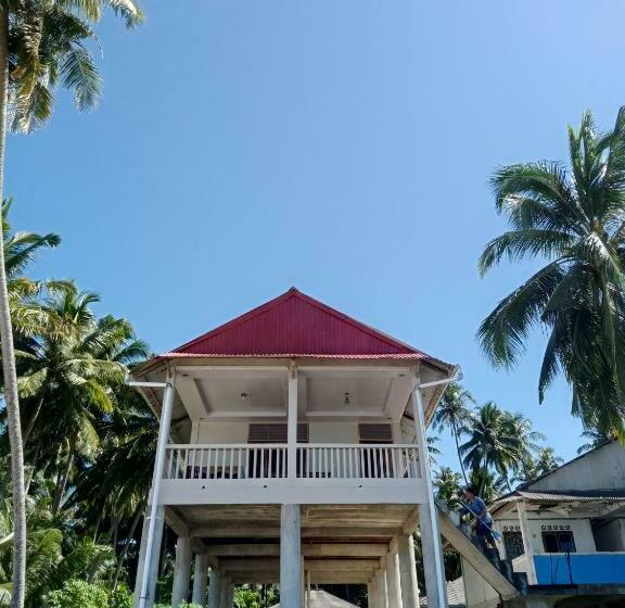 פנסיון Yohanes Guest House Sorake Surf Nias