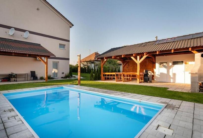 Rezidencia Podhájska