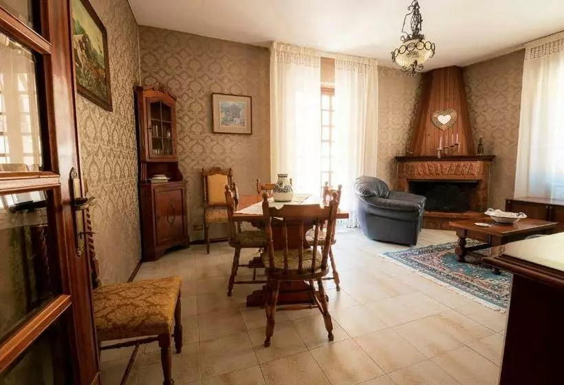 ベッドアンドブレックファースト Casa Vacanze Dante