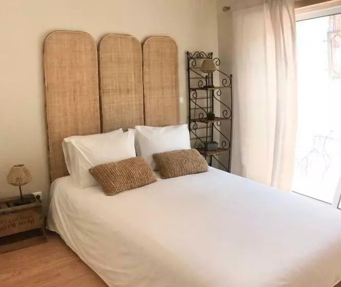 ベッドアンドブレックファースト Cosy Room With Bathroom And Private Access