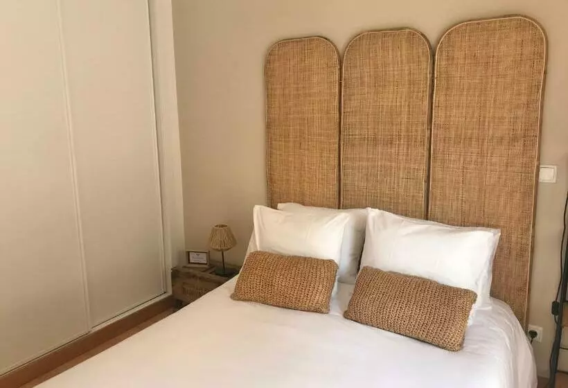 ベッドアンドブレックファースト Cosy Room With Bathroom And Private Access