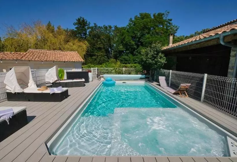 ベッドアンドブレックファースト Le Cocon