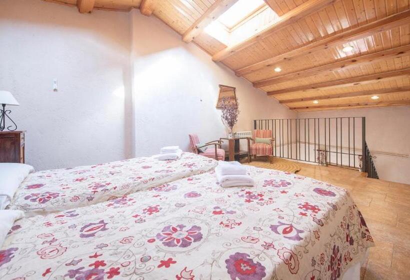 تختخواب و صبحانه Cal Giral Ii