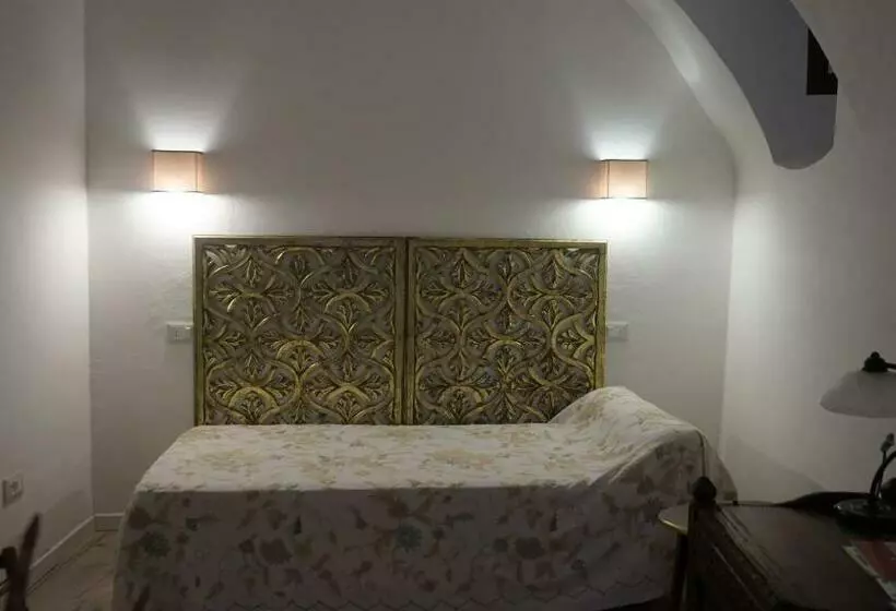 Aamiaismajoitus (B&B) La Libellula Rossa