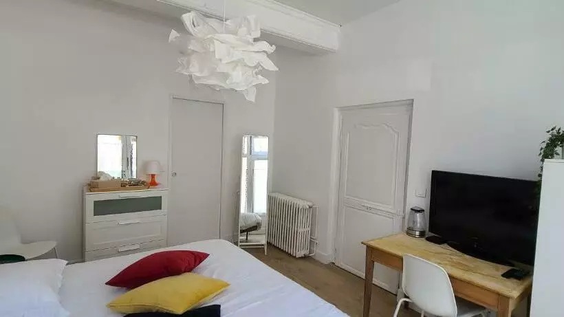 پانسیون Chambre De Charme à Saulieu