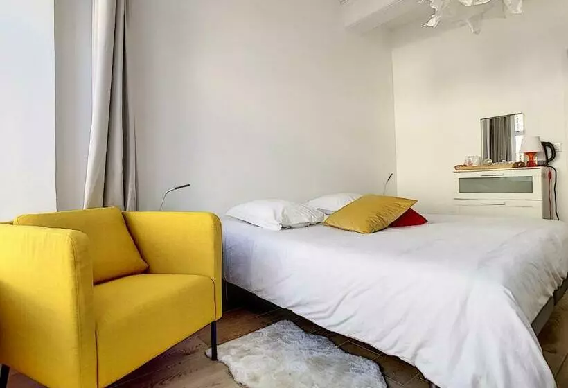 پانسیون Chambre De Charme à Saulieu