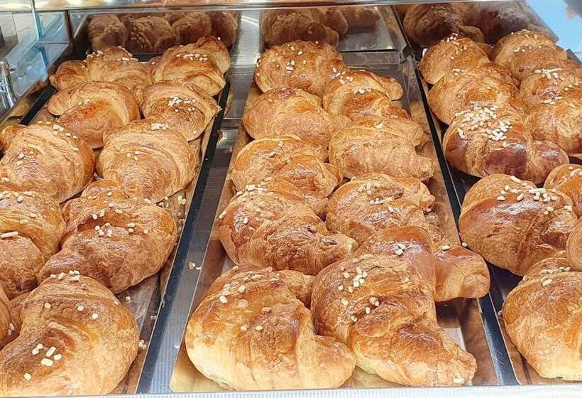 بنسيون Gaeta Holidays