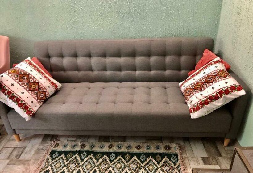 Pensionat Happy Studios Opera 3