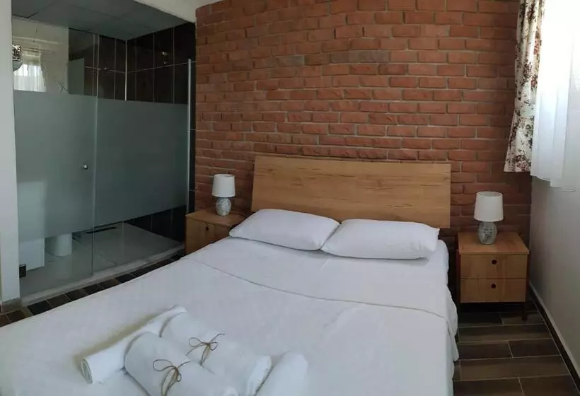Adayel Otel & Bağ Evi