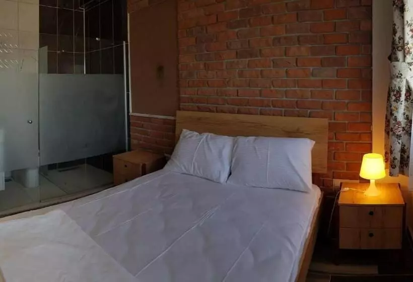 Adayel Otel & Bağ Evi
