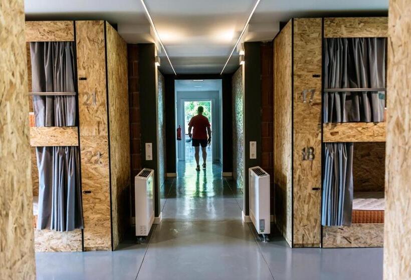 Albergue Santiago 15 Monforte