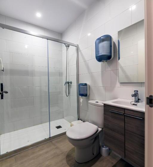 Albergue Santiago 15 Monforte