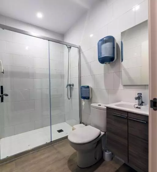 Albergue Santiago 15 Monforte