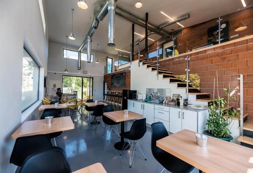 Albergue Santiago 15 Monforte