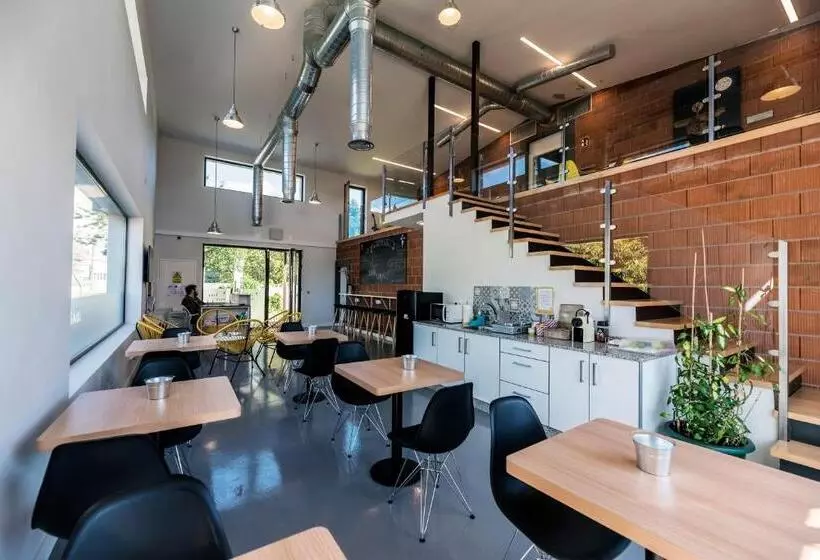 Albergue Santiago 15 Monforte