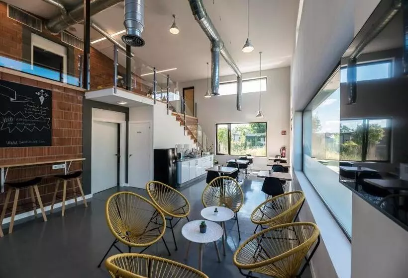 Albergue Santiago 15 Monforte