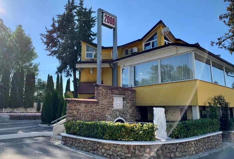 Отель Club 2008