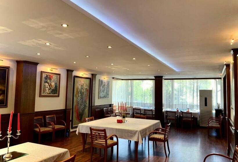 Отель Club 2008