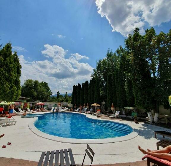 Отель Club 2008