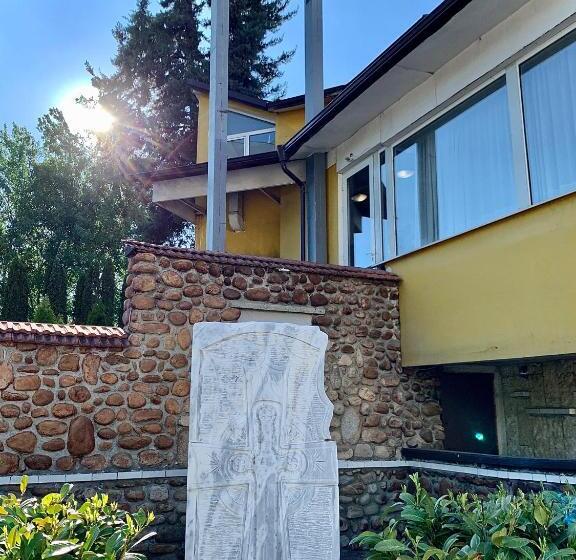 Отель Club 2008