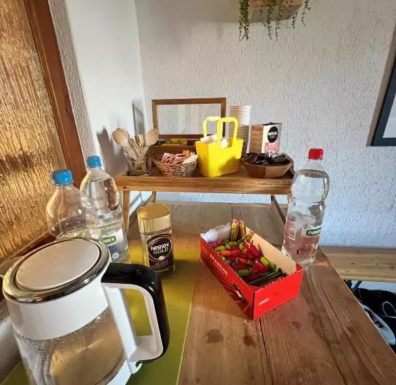 ホテル Hôtel Restaurant Les Cernets Swiss Lodge Ssh