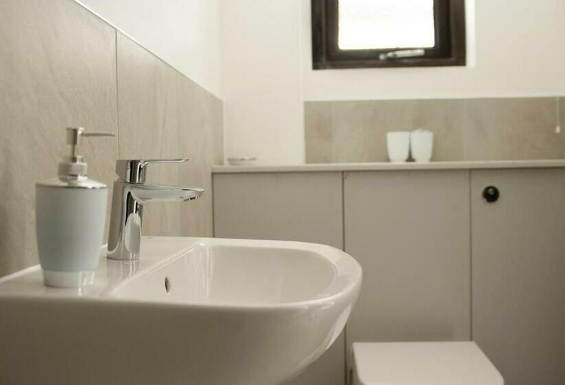 Lodges At Flimwell Park