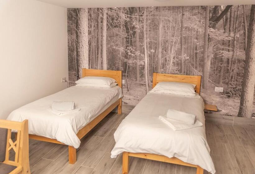 Lodges At Flimwell Park