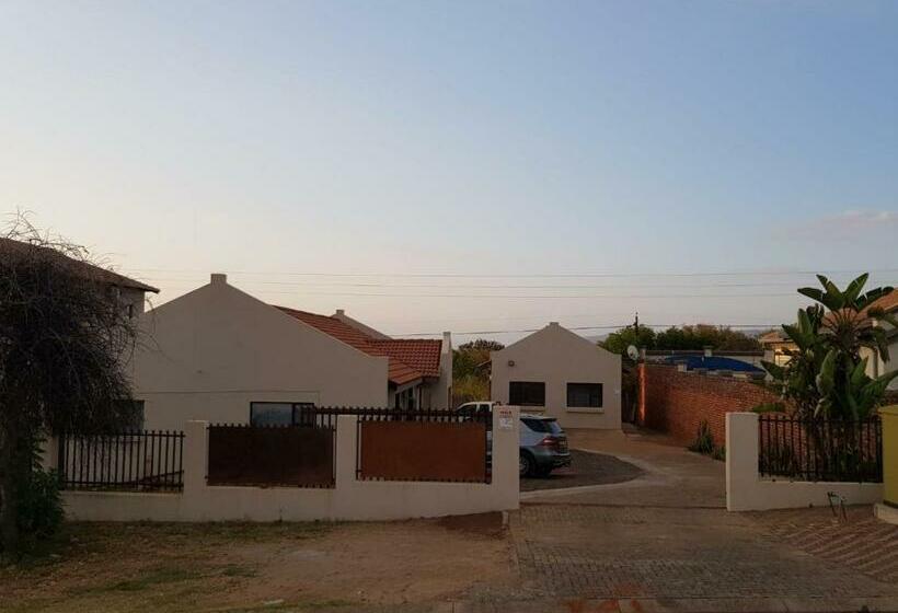 פנסיון Aloe 40