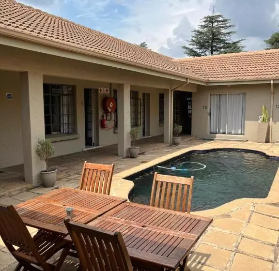 Majatalo Euforia Guesthouse