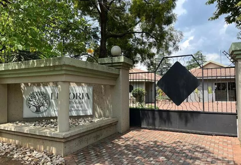 Majatalo Euforia Guesthouse