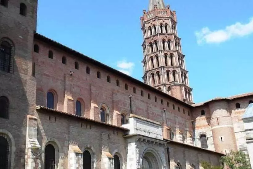 هاستل La Petite Auberge De Saint Sernin