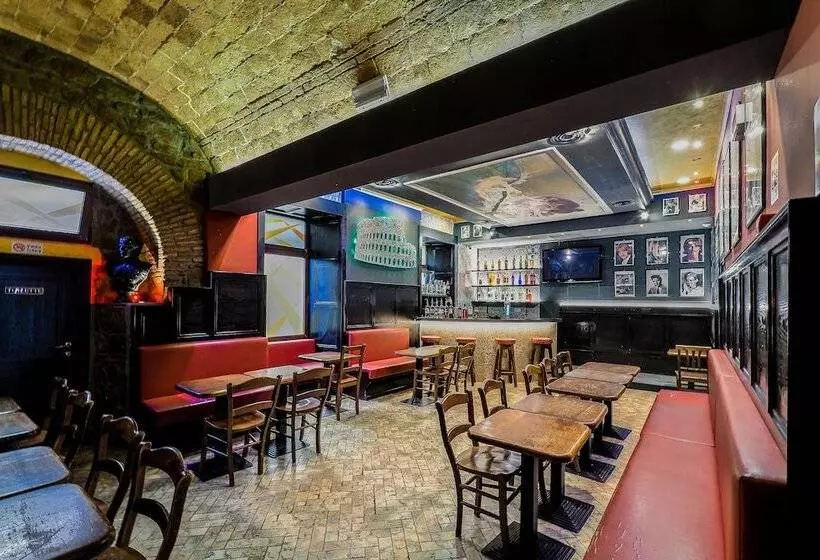 مسافرخانه Alessandro Palace & Bar