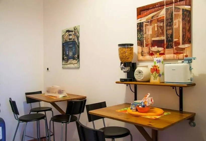 مسافرخانه B&b Villa Susanna