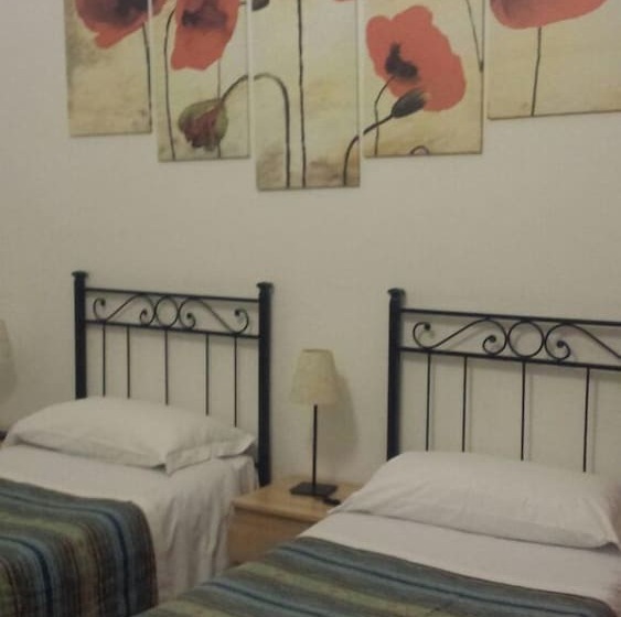 مسافرخانه B&b Villa Susanna