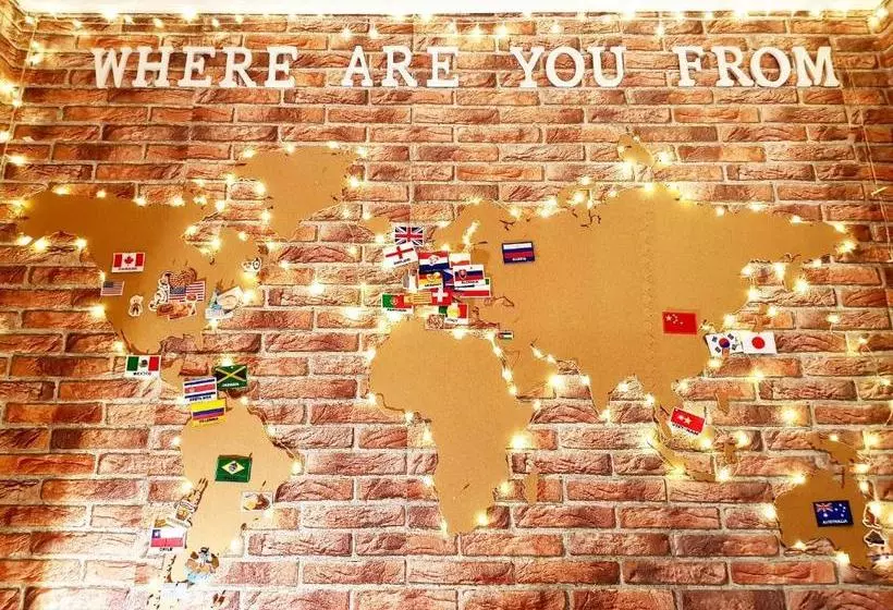 مسافرخانه Dreaming Rome