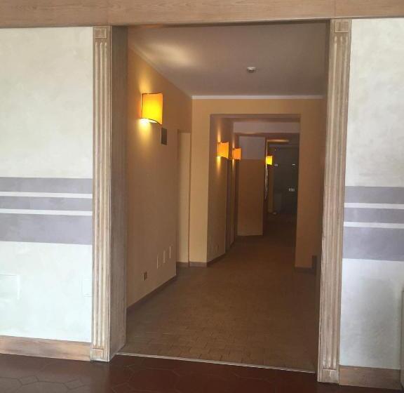 בית מלון כפרי Ascot