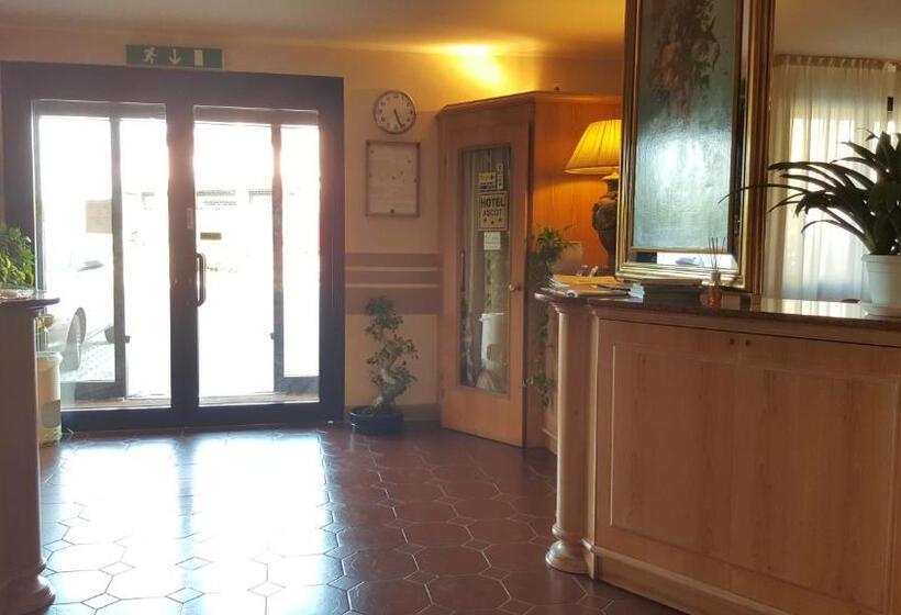 בית מלון כפרי Ascot