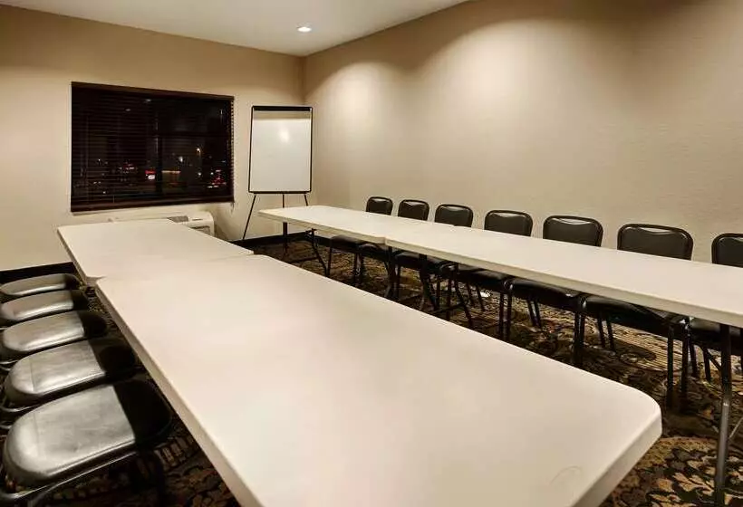 酒店 Best Western Plus Circle Inn