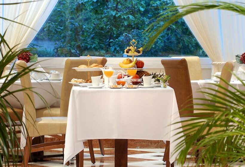 فندق Chloe Luxury