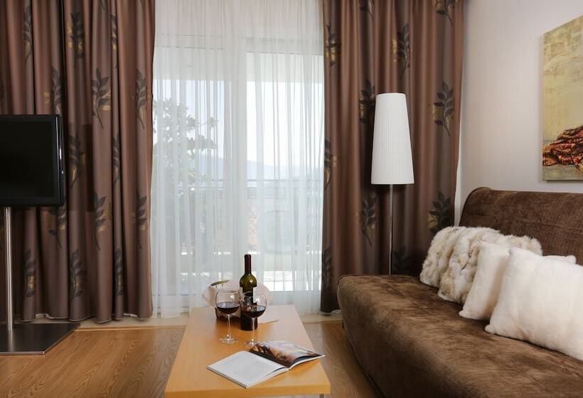 فندق Chloe Luxury