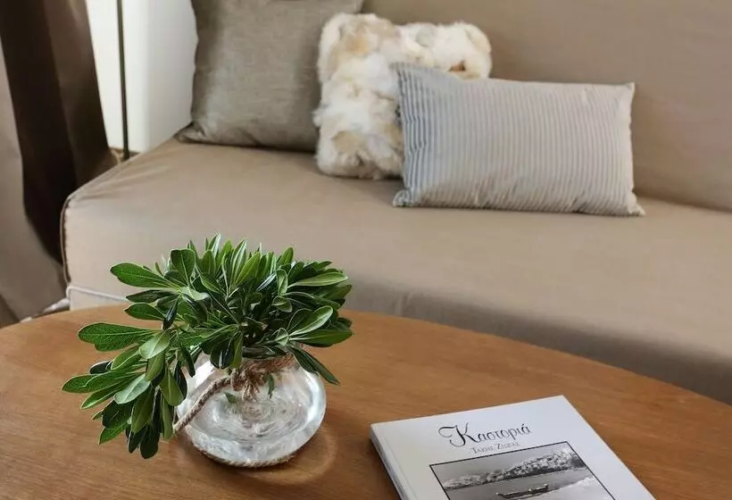 בית מלון כפרי Chloe Luxury