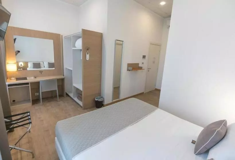 هتل Nuovo Albergo Centro