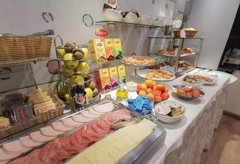 هتل Nuovo Albergo Centro